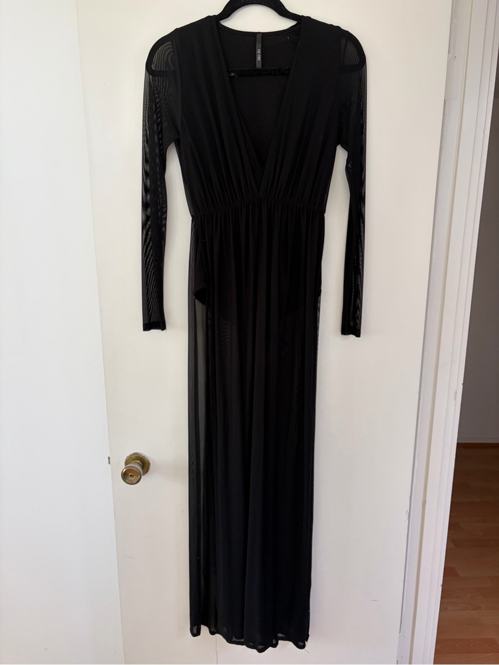 Long Black V-Neck Mesh Sleeve Maxi Dress